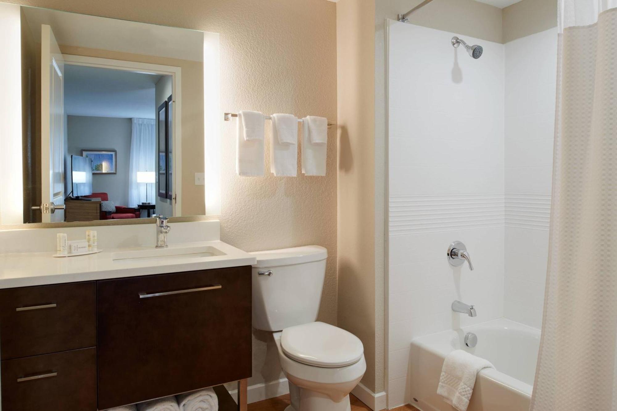 Towneplace Suites By Marriott Richmond Eksteriør billede